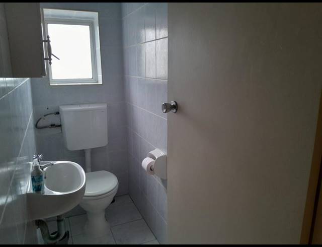 2 BEDROOM PROPERTY TO RENT IN NORTH BEACH